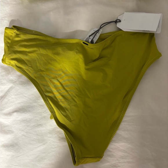 BNWYT Everyday Sunday Reversible Bikini Size Medium - Picture 5 of 5